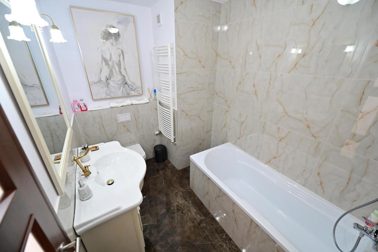 Apartments In The Heart Of Сибиу Екстериор снимка