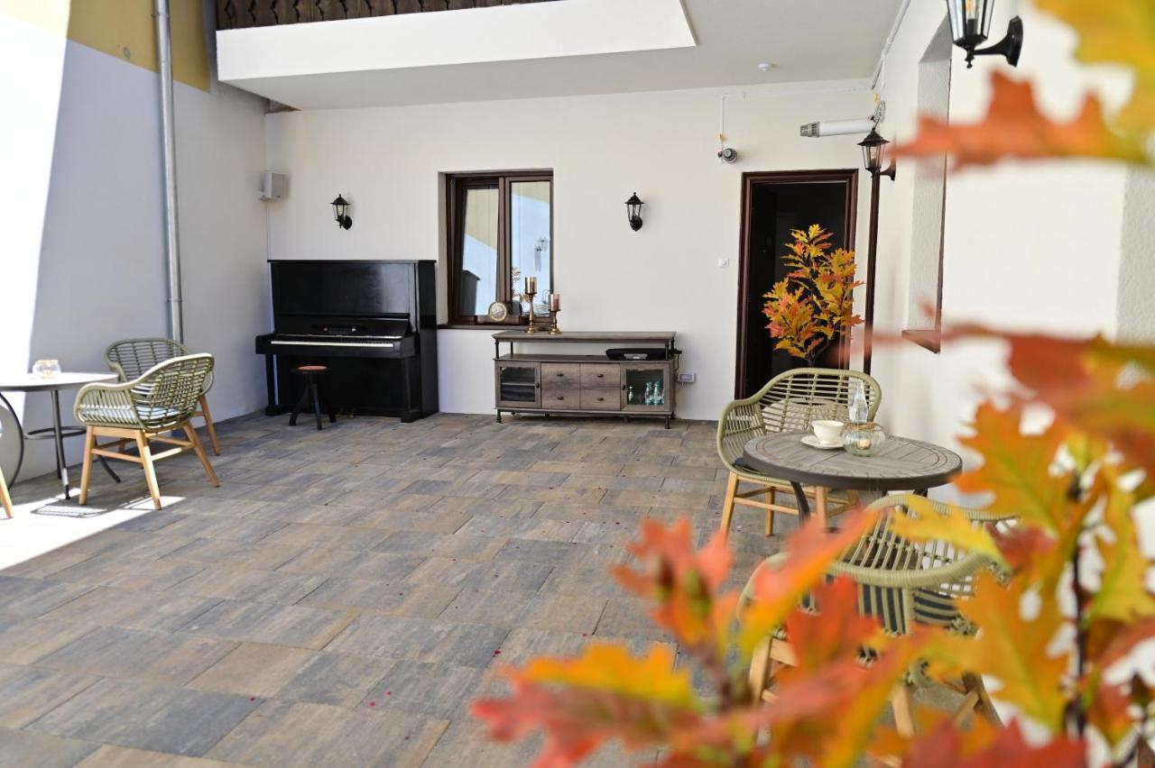 Apartments In The Heart Of Сибиу Екстериор снимка