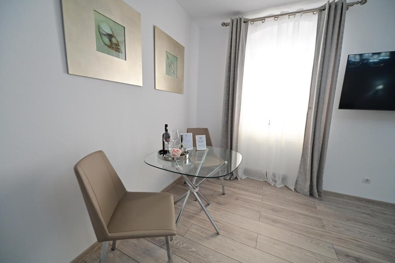 Apartments In The Heart Of Сибиу Екстериор снимка