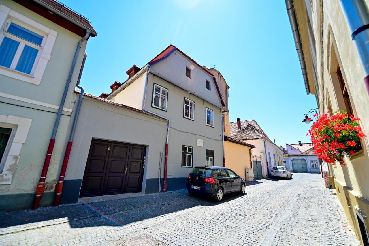 Apartments In The Heart Of Сибиу Екстериор снимка